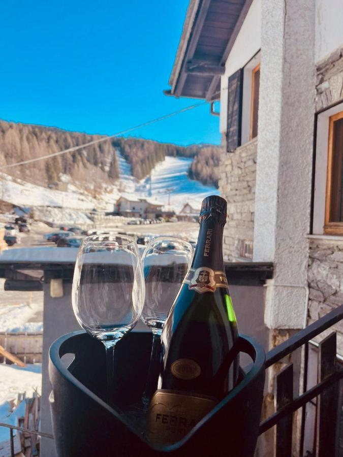 Sasso Nero Hotell Chiesa in Valmalenco Exteriör bild