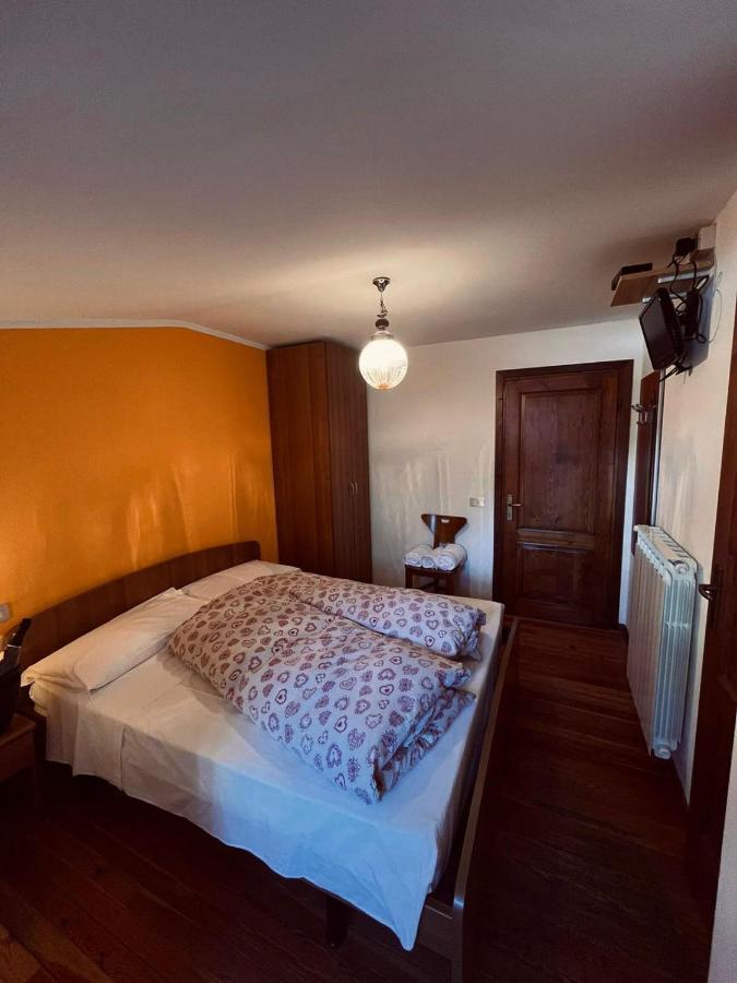 Sasso Nero Hotell Chiesa in Valmalenco Exteriör bild