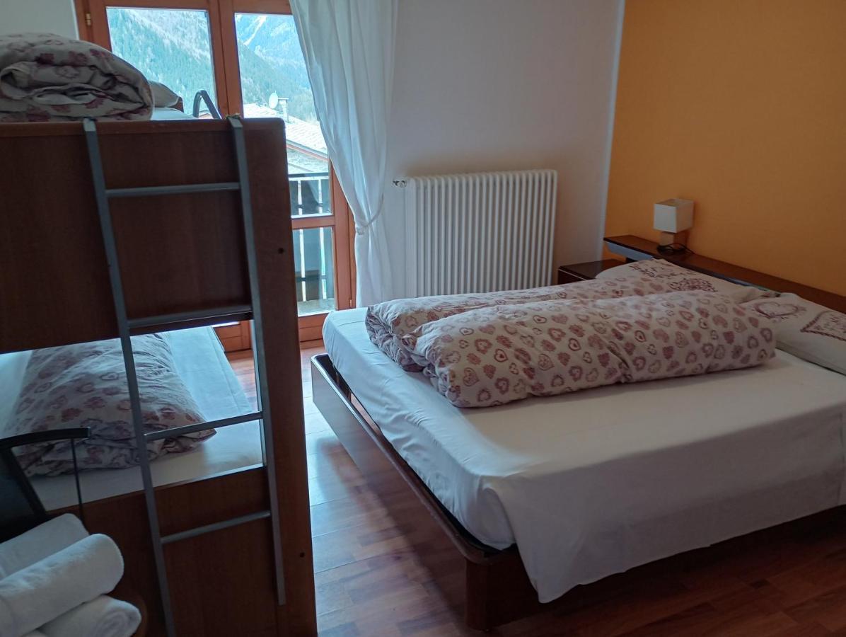 Sasso Nero Hotell Chiesa in Valmalenco Exteriör bild
