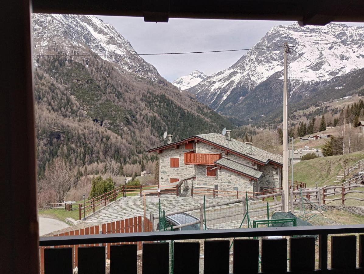 Sasso Nero Hotell Chiesa in Valmalenco Exteriör bild