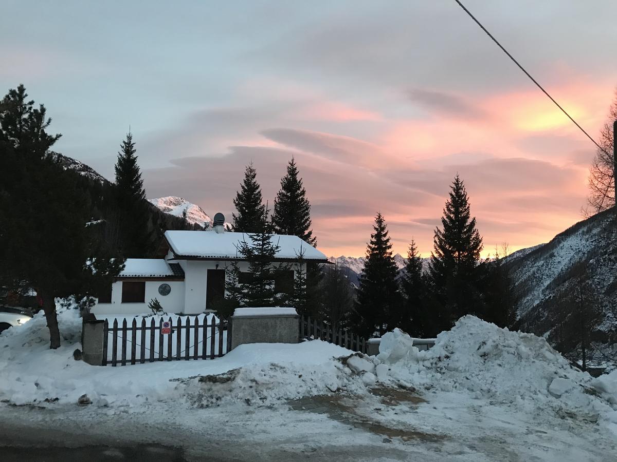 Sasso Nero Hotell Chiesa in Valmalenco Exteriör bild