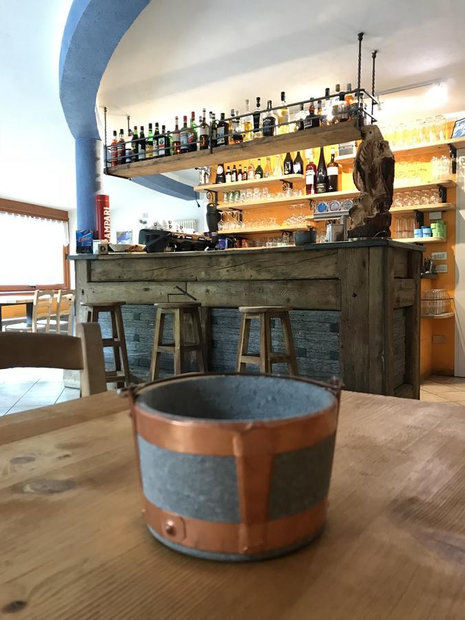 Sasso Nero Hotell Chiesa in Valmalenco Exteriör bild